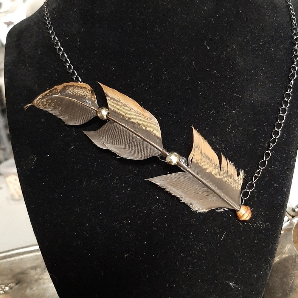 Cut and beaded feather necklace